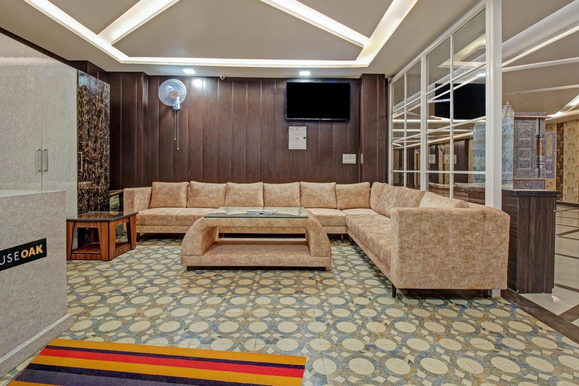 Townhouse Oak Vs Shivanya Lucknow Exterior foto