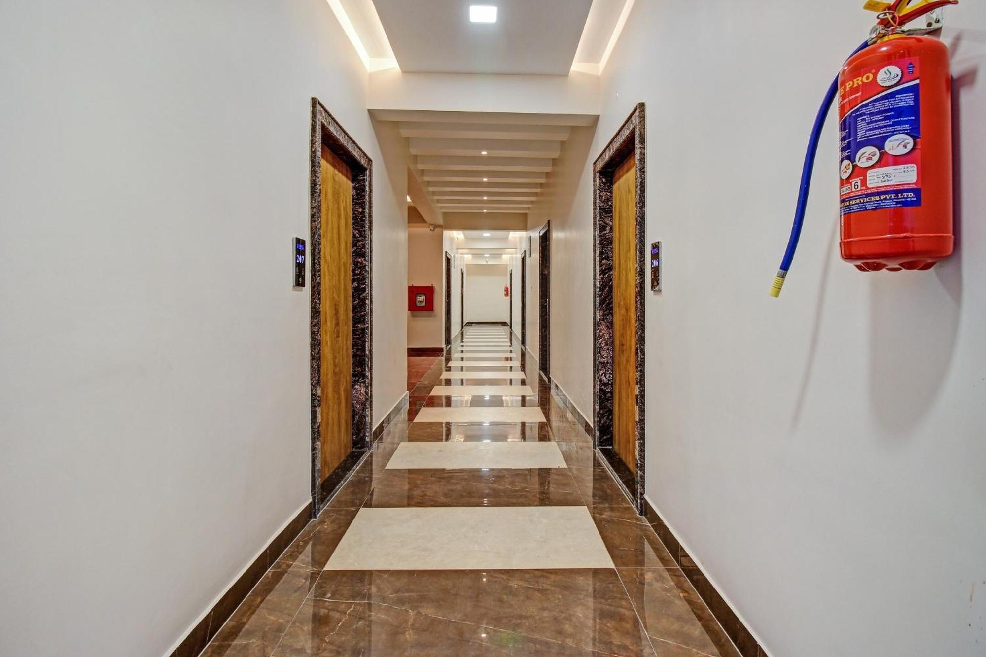 Townhouse Oak Vs Shivanya Lucknow Exterior foto