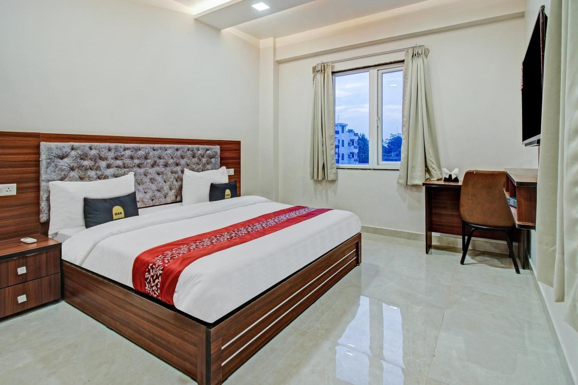 Townhouse Oak Vs Shivanya Lucknow Exterior foto